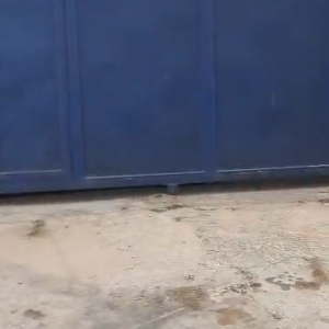 Sliding gate